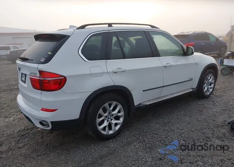 2013 BMW X5 xDrive35I/xDrive35I Premium/xDrive35I Sport Activity из США, поврежденный, VIN 5UXZV4C55D0E08539